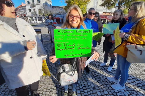 AuxAcçaoEducativaProtestamFrenteCM Moita 31Jan2023 838fc